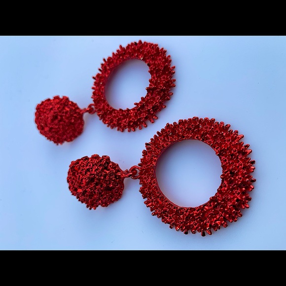 Ruby Reds ❤️ earrings! - Picture 5 of 5